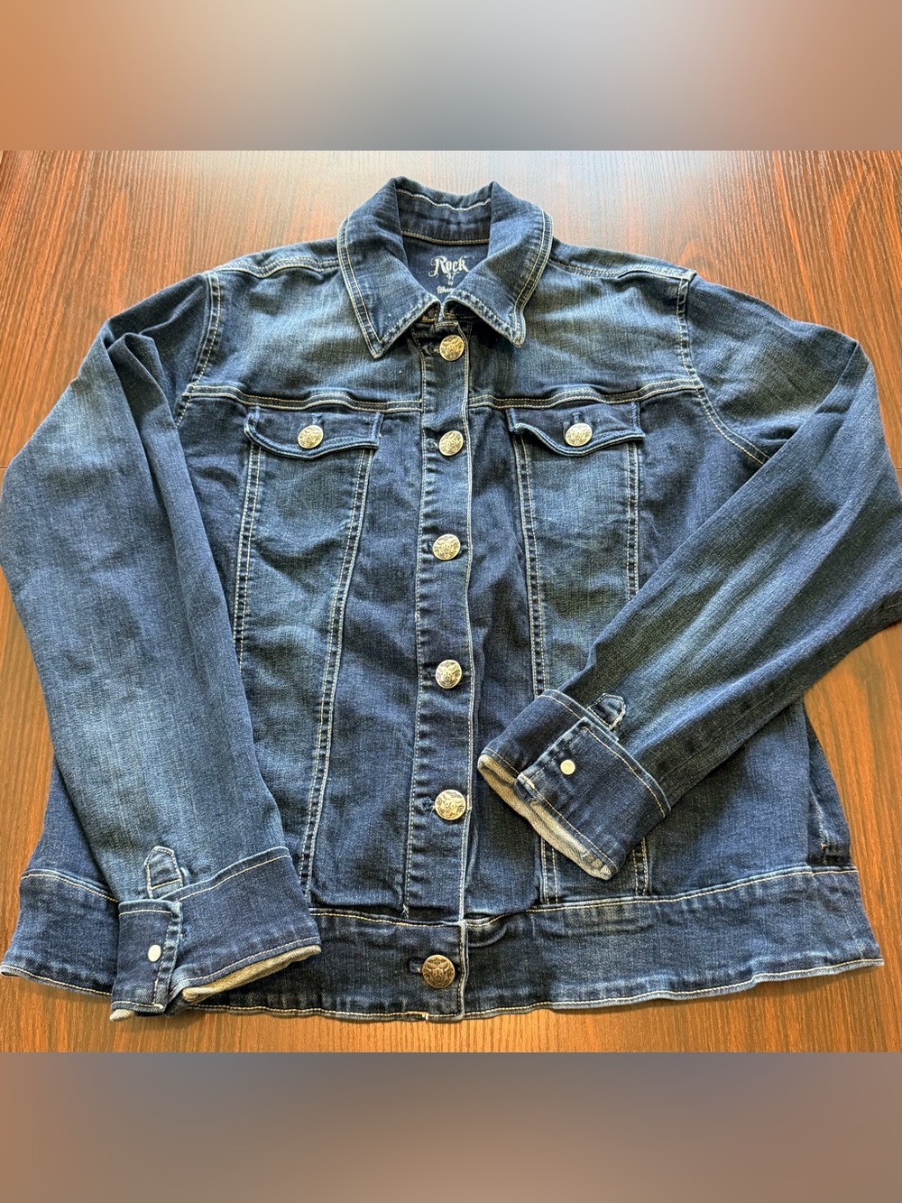 Wrangler Rock 47 Women’s Denim Trucker Jacket Dark Wash Stretch Western Size L